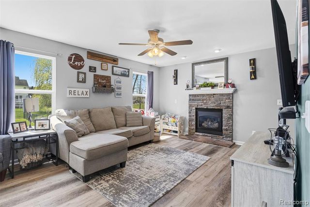4357 Drake Drive, Swartz Creek, MI 48473