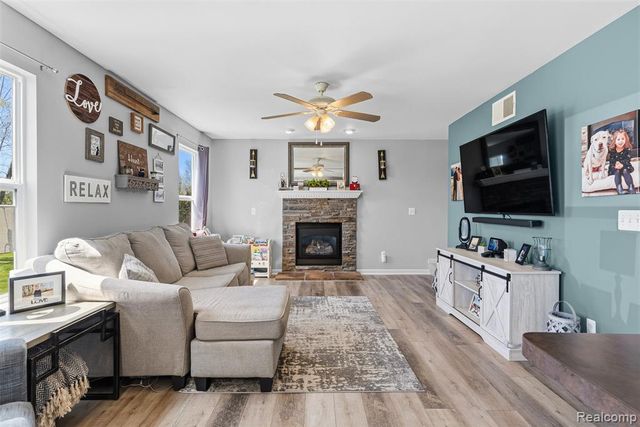 4357 Drake Drive, Swartz Creek, MI 48473