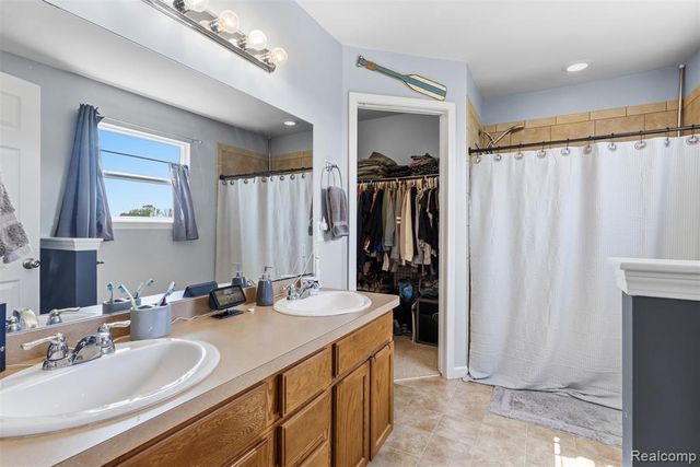 4357 Drake Drive, Swartz Creek, MI 48473