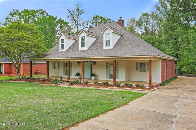 138 Oak Ridge Circle, Madison, MS 39110