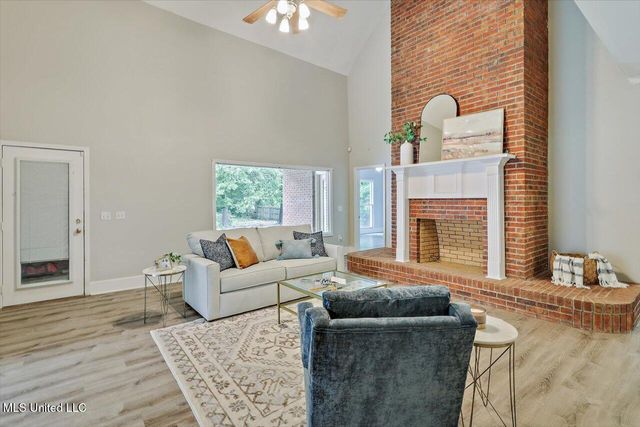 138 Oak Ridge Circle, Madison, MS 39110