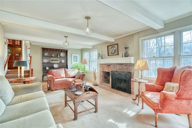 18 Mountain Rise Rise, Perinton, NY 14450