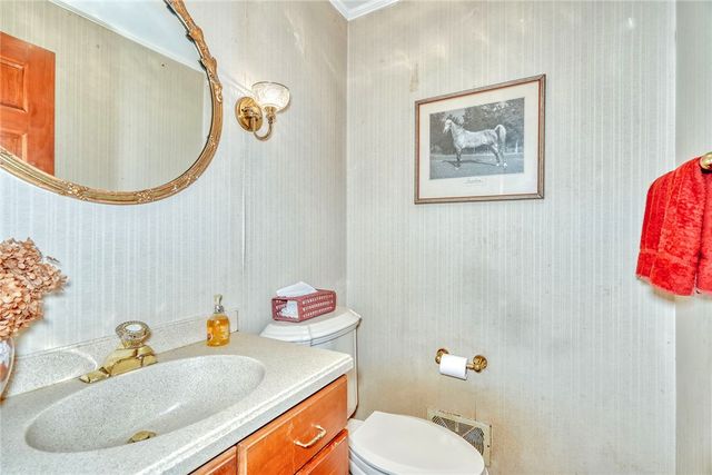 18 Mountain Rise Rise, Perinton, NY 14450