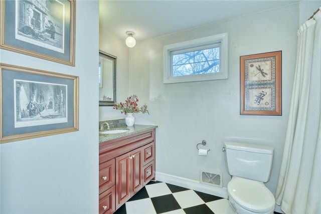 18 Mountain Rise Rise, Perinton, NY 14450