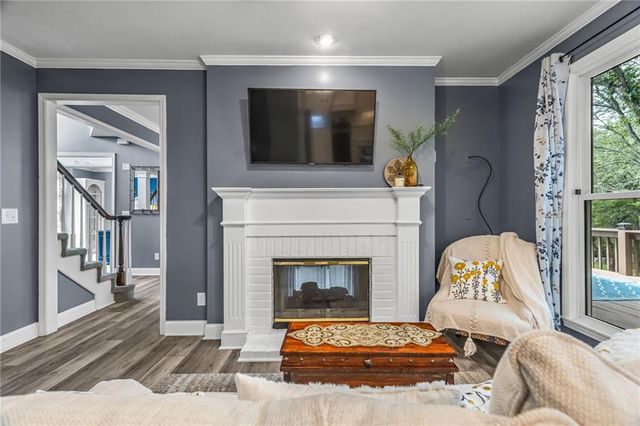 324 NW Bradford Street, Lee's Summit, MO 64064
