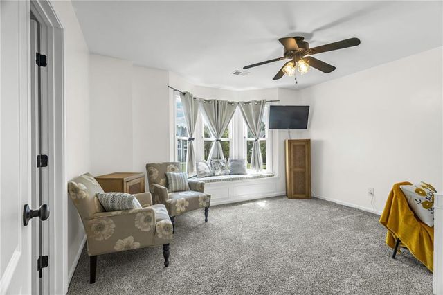 324 NW Bradford Street, Lee's Summit, MO 64064
