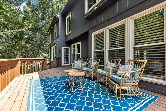 324 NW Bradford Street, Lee's Summit, MO 64064