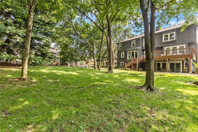 324 NW Bradford Street, Lee's Summit, MO 64064