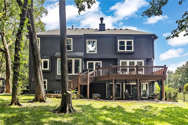324 NW Bradford Street, Lee's Summit, MO 64064