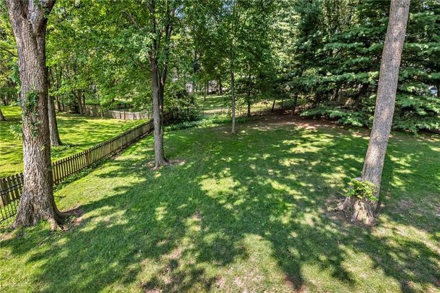 324 NW Bradford Street, Lee's Summit, MO 64064