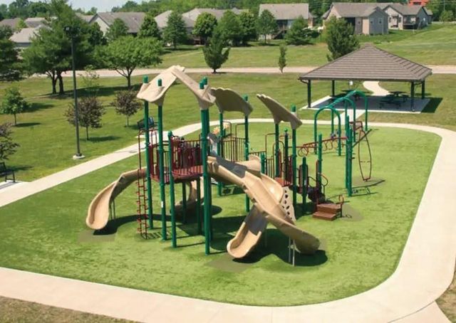 324 NW Bradford Street, Lee's Summit, MO 64064