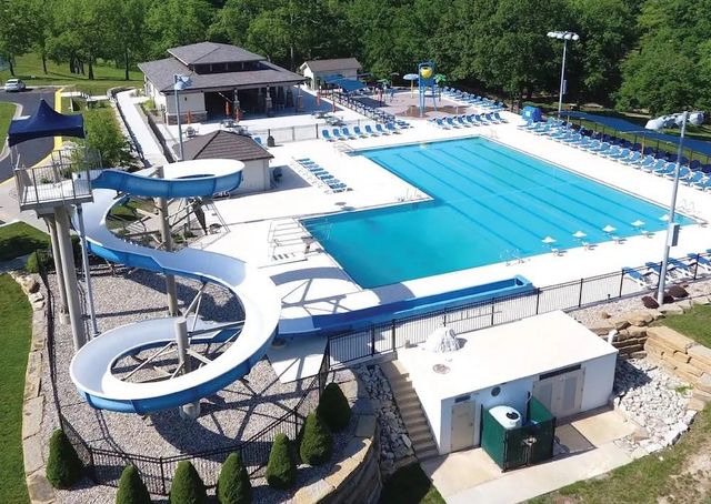 324 NW Bradford Street, Lee's Summit, MO 64064