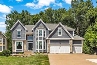 324 NW Bradford Street, Lee's Summit, MO 64064