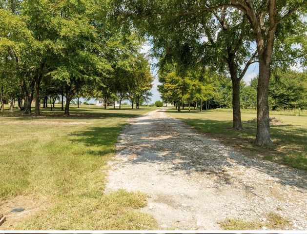 3201 Lcr 750, Thornton, TX 76687