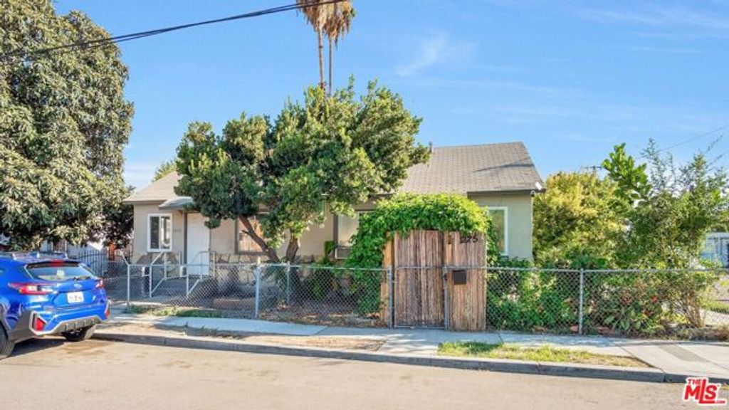 1225 W Congress Street, San Bernardino, CA 92410