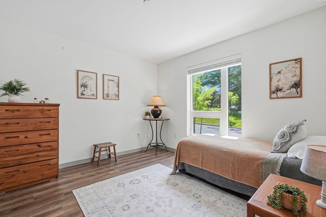 203 Lowell St 103, Wilmington, MA 01887