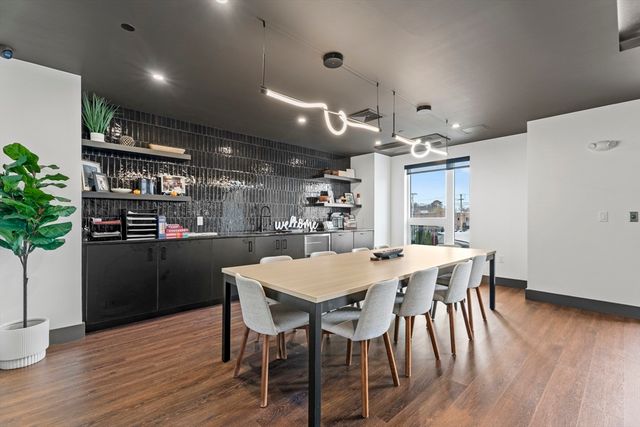 203 Lowell St 103, Wilmington, MA 01887