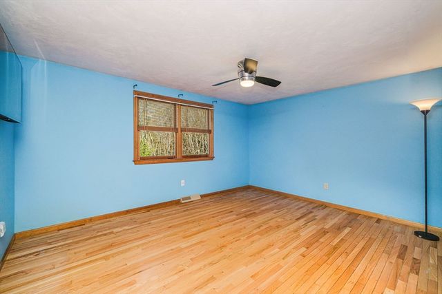 50 Kathy Cir, Bridgewater, MA 02324