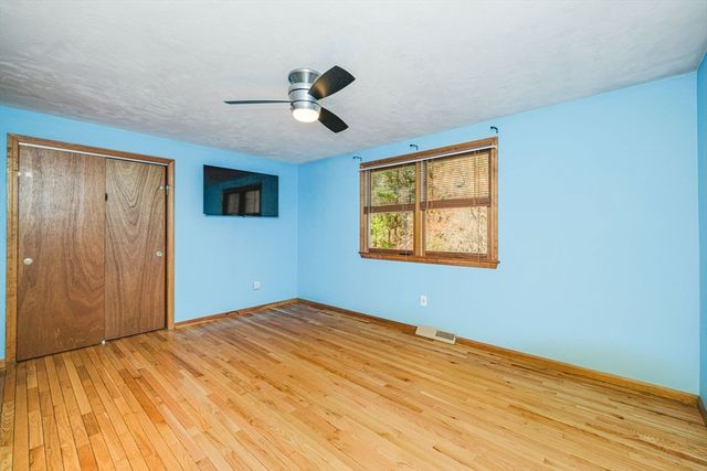 50 Kathy Cir, Bridgewater, MA 02324