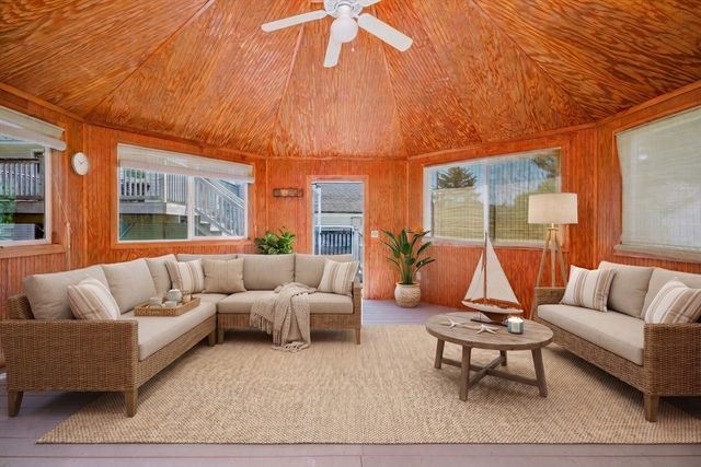 50 Kathy Cir, Bridgewater, MA 02324