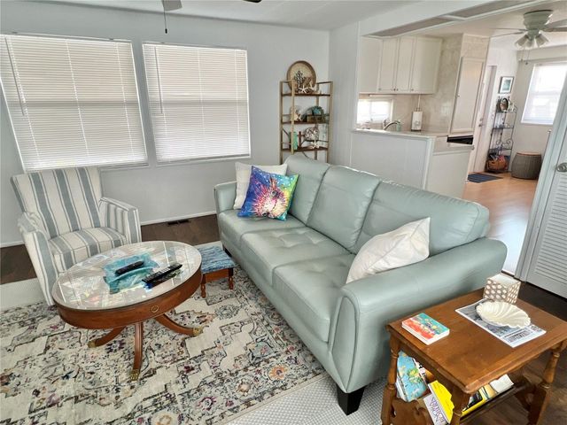 614 MOUNT KEY AVENUE NE 631, St Petersburg, FL 33702