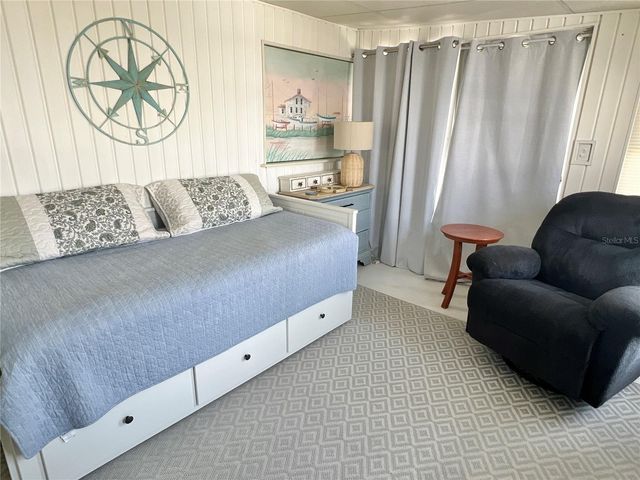 614 MOUNT KEY AVENUE NE 631, St Petersburg, FL 33702