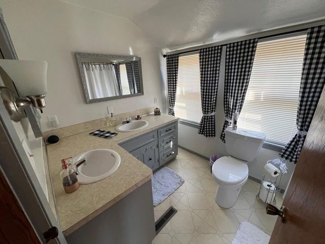 1212 1st Street SW, Wadena, MN 56482