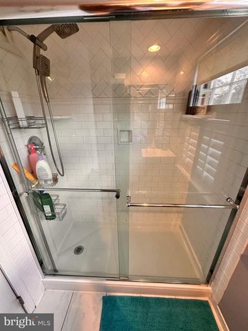 18929 DIARY RD, Gaithersburg, MD 20886