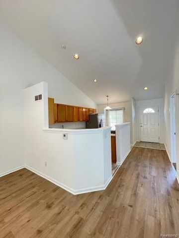30885 LEE FRANK Lane, Madison Heights, MI 48071