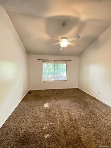 30885 LEE FRANK Lane, Madison Heights, MI 48071