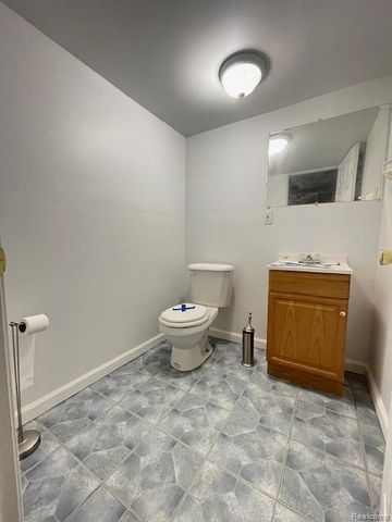 30885 LEE FRANK Lane, Madison Heights, MI 48071