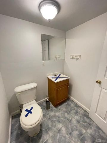 30885 LEE FRANK Lane, Madison Heights, MI 48071