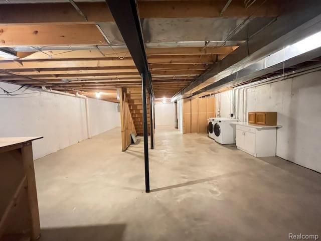 30885 LEE FRANK Lane, Madison Heights, MI 48071