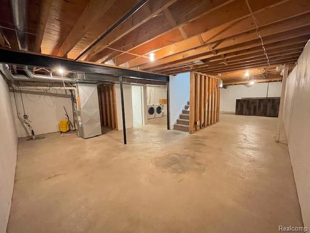 30885 LEE FRANK Lane, Madison Heights, MI 48071