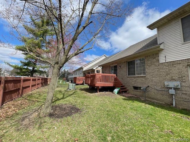 30885 LEE FRANK Lane, Madison Heights, MI 48071
