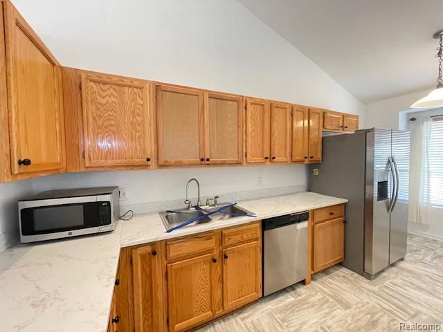 30885 LEE FRANK Lane, Madison Heights, MI 48071