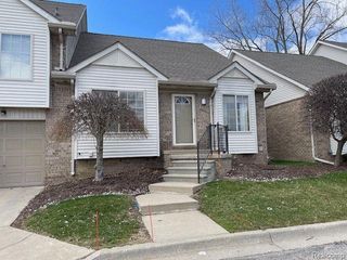 30885 LEE FRANK Lane, Madison Heights, MI 48071