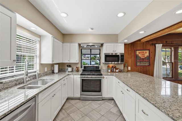 720 S FIELDING AVENUE, Tampa, FL 33606