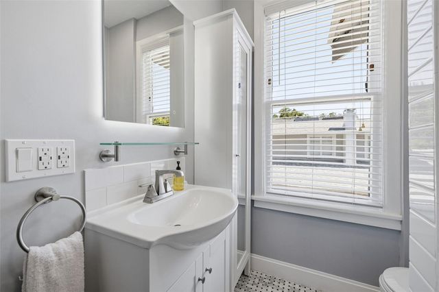 720 S FIELDING AVENUE, Tampa, FL 33606