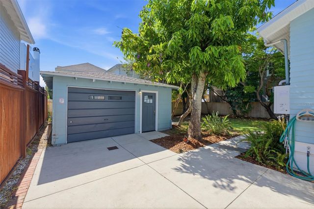 720 S FIELDING AVENUE, Tampa, FL 33606