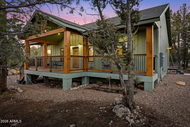 2225 ROUNDABOUT Way, Overgaard, AZ 85933