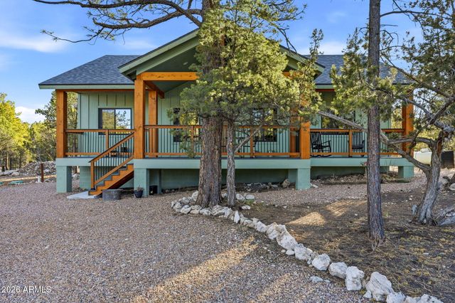 2225 ROUNDABOUT Way, Overgaard, AZ 85933