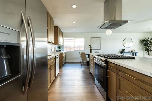 167 S Wedgewood Dr, San Diego, CA 92114