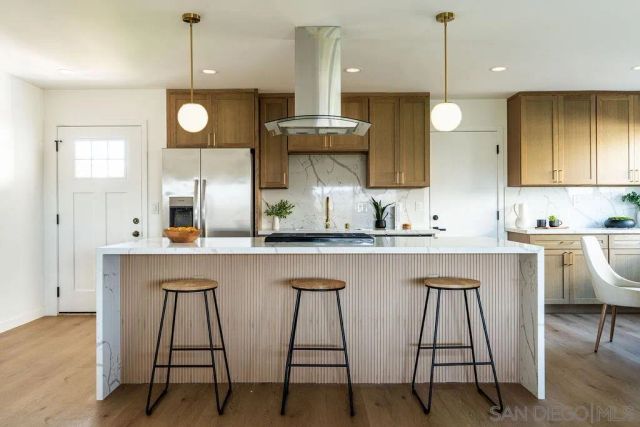 167 S Wedgewood Dr, San Diego, CA 92114