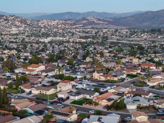 167 S Wedgewood Dr, San Diego, CA 92114