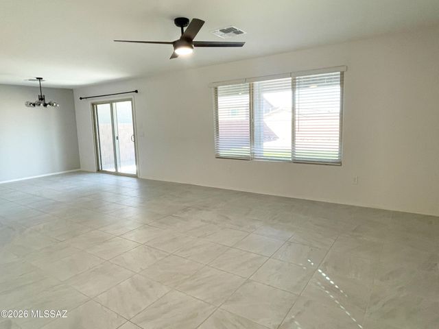 8010 S Golden Bell Drive, Tucson, AZ 85717