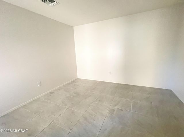 8010 S Golden Bell Drive, Tucson, AZ 85717