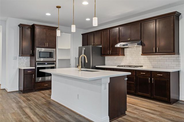 333 High Plains PASS, Liberty Hill, TX 78642