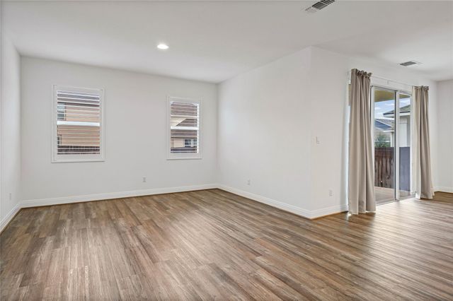 333 High Plains PASS, Liberty Hill, TX 78642