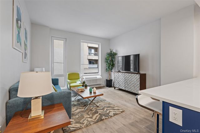 40 Westchester Place 602, New Rochelle, NY 10801